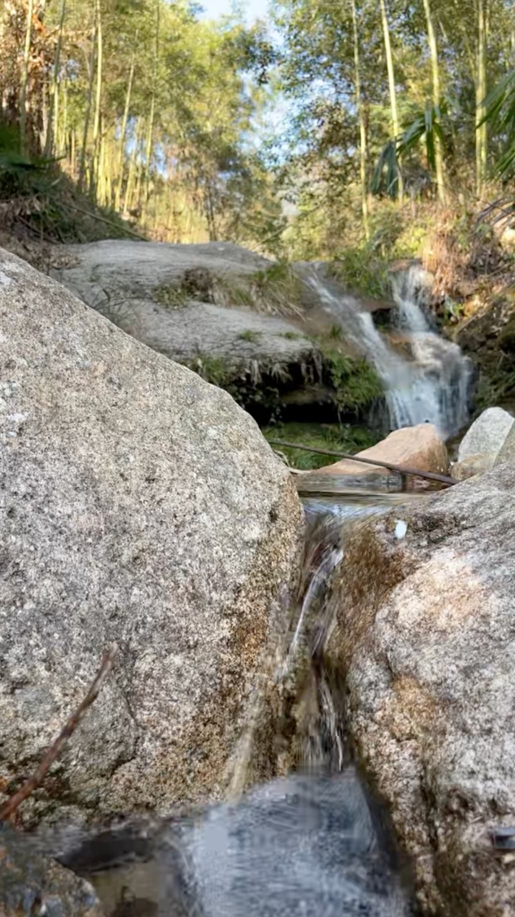 大山里的清泉水，缓缓的流淌，源远流长 1.26  202301